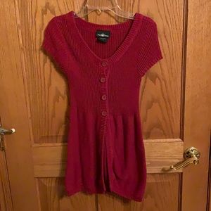 Cute short sleeve sweater.